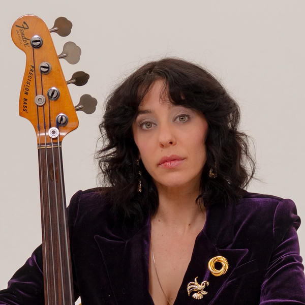 Profile image for Danielle Nicole