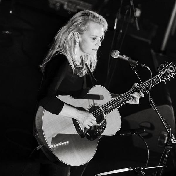 Profile image for Mary Chapin Carpenter